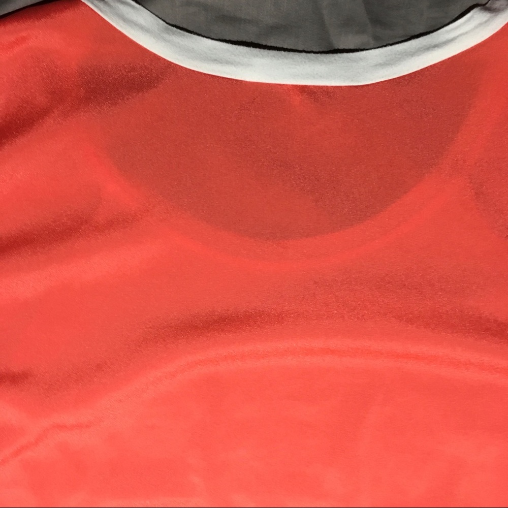 Two tone tee - Picture 4 of 4